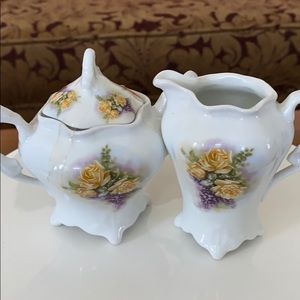 Sugar and creamer set